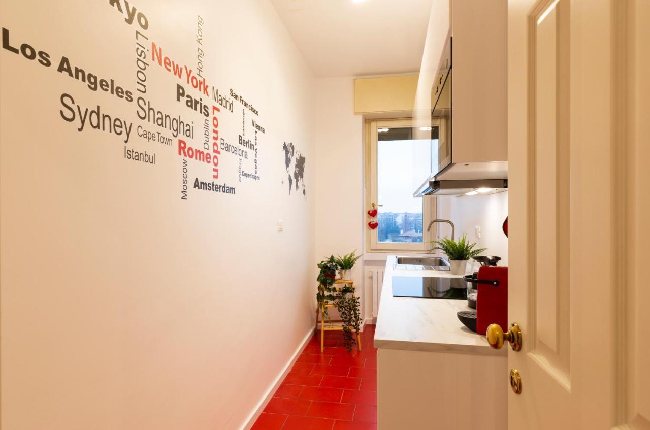 The Wall - Top Floor Apartment Милано Екстериор снимка