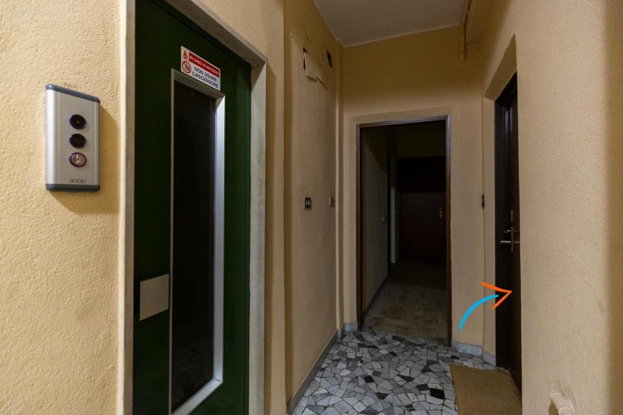 The Wall - Top Floor Apartment Милано Екстериор снимка
