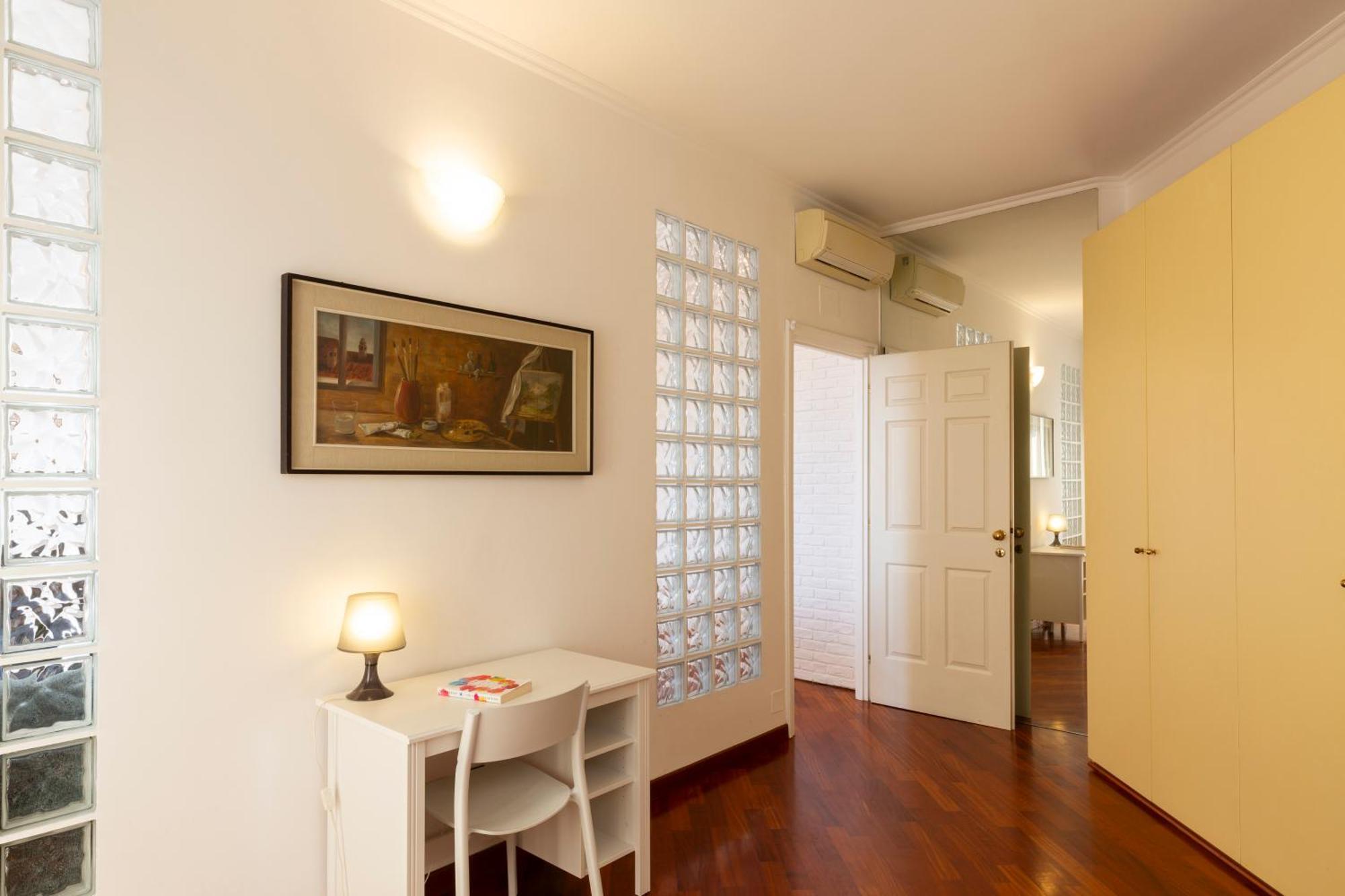 The Wall - Top Floor Apartment Милано Екстериор снимка