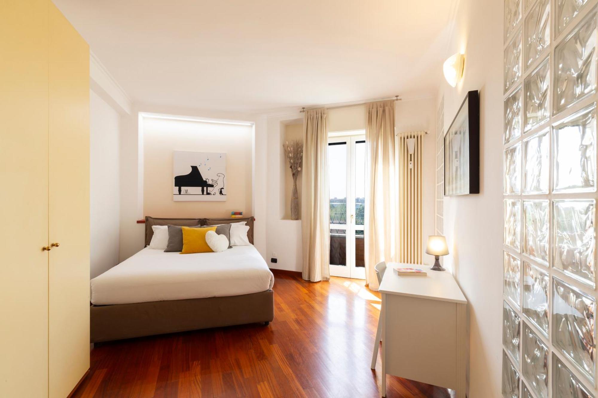 The Wall - Top Floor Apartment Милано Екстериор снимка